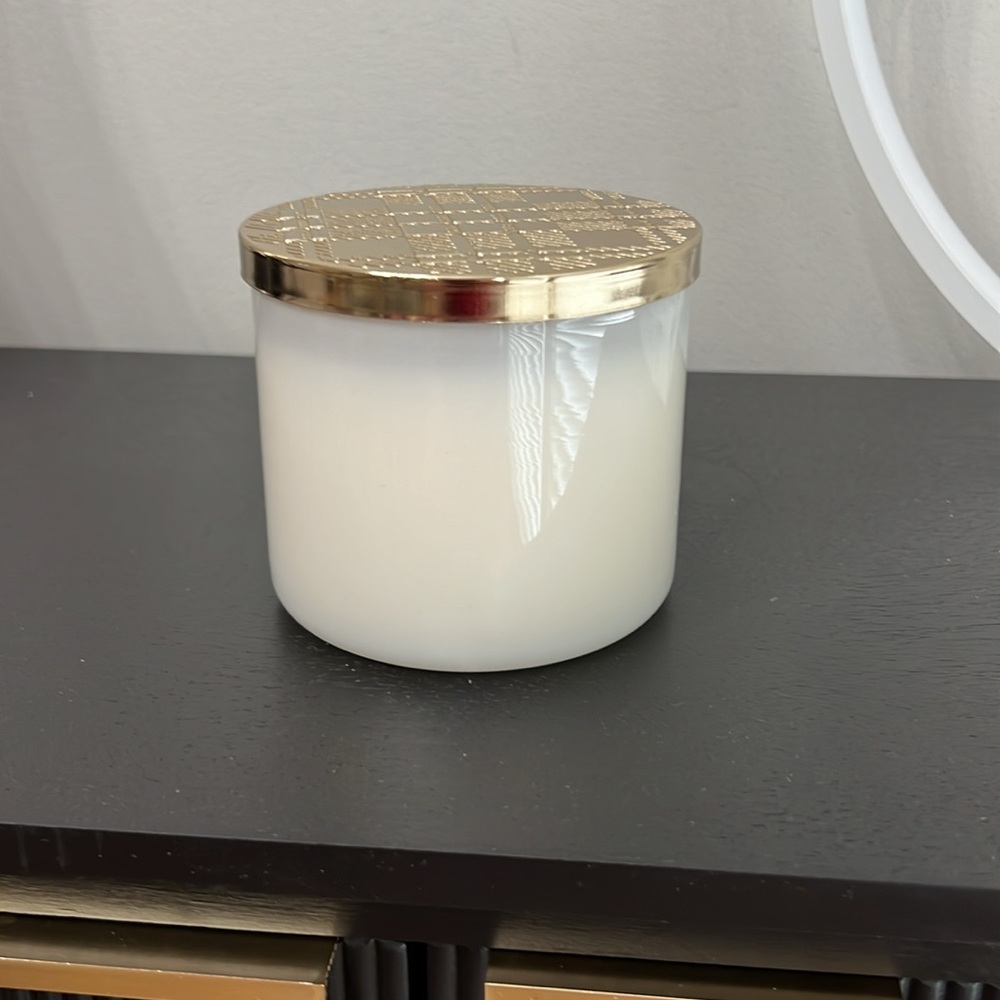 Bath & Body Works AMERICA’s Favorite PUMPKIN SNICKERDOODLE 3 Wick Candle - Picture 2 of 4